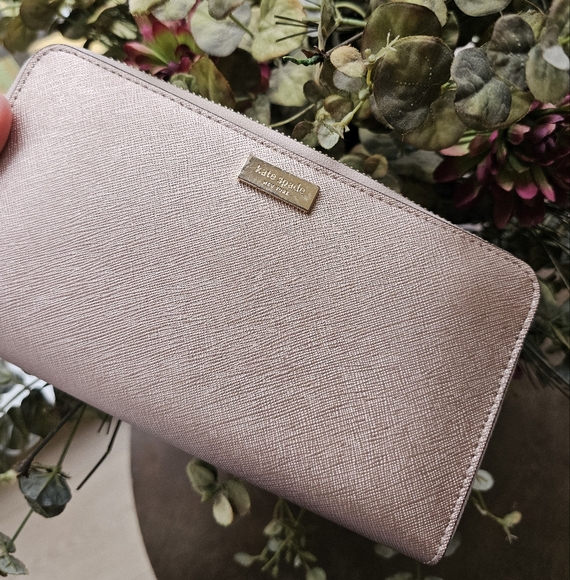 Kate Spade Newbury Lane Neda Rose Gold Saffiano Textured Leather Large Wallet - Picture 1 of 11